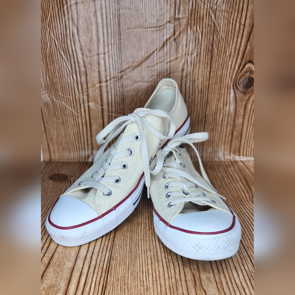 Converse Allstar Cream Biege Low Top Sneakers Men's 8 /‎ Women's 10
